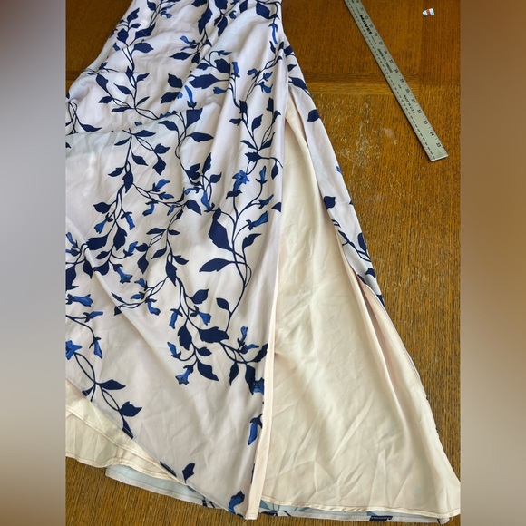 NWT Fame And Partners Maxi Dress Size 4 New With Tags - Picture 10 of 12